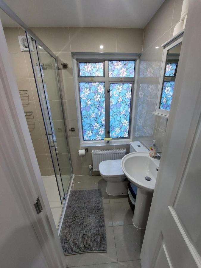 Cosy North Kensington Family Apartment For 4 Persons - Children Stay Free London Eksteriør billede